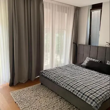 Apartment Prestige Living, 2br Luxury Apartment, Koliba Location, Free Parking Bratislava