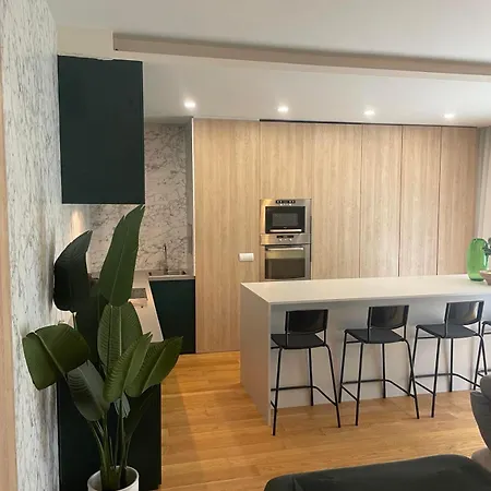 Prestige Living, 2br Luxury Apartment, Koliba Location, Free Parking
